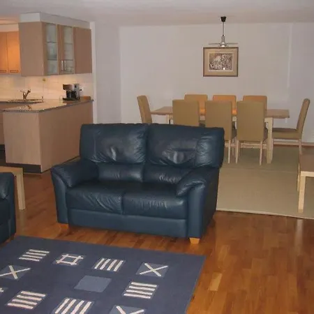 Sleeps 6 Wifi